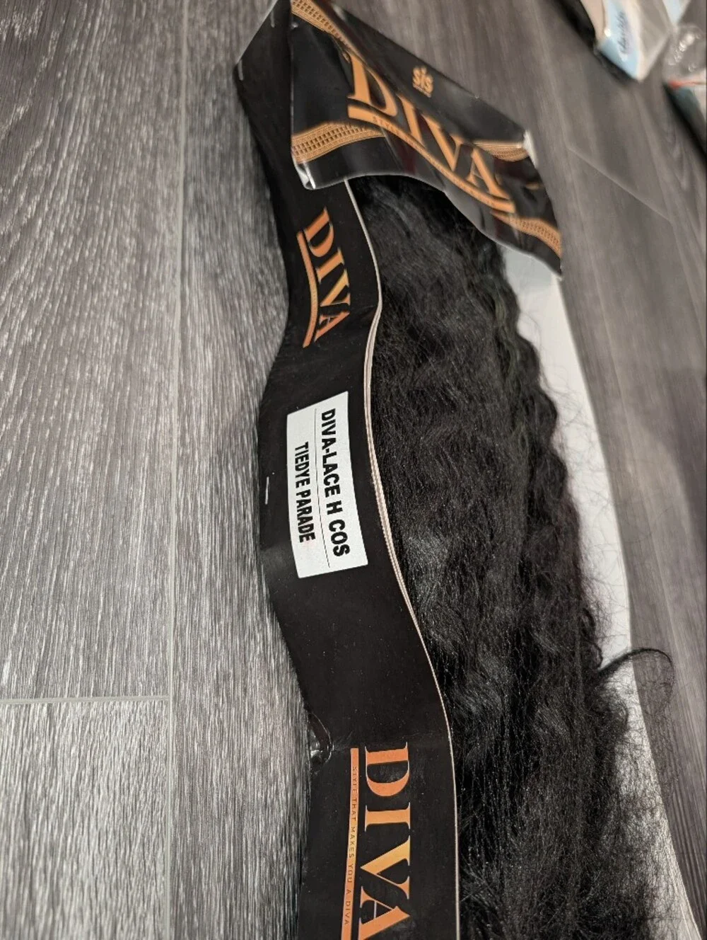 Zury Sis 13x5 Free Parting HD Lace Front Wig - DIVA LACE H COS